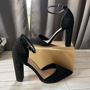 ASOS Elegant Black Women's Heels size 8.5